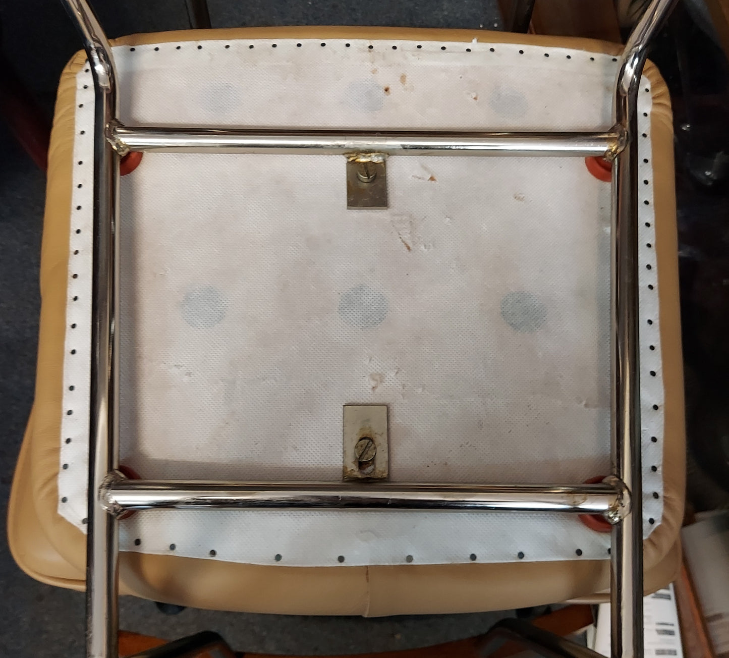 Mid Century Modern 2 Stag 'S' Range Chairs John Sylvia Reid Beige Vinyl