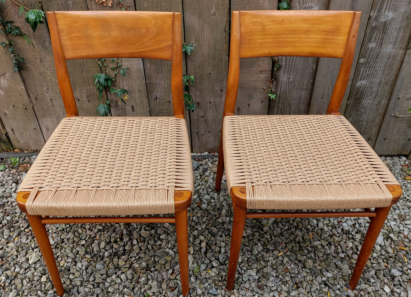 MCM 2 recorded Model 351 chairs Designed by Georg Leowald for Wilkhahn