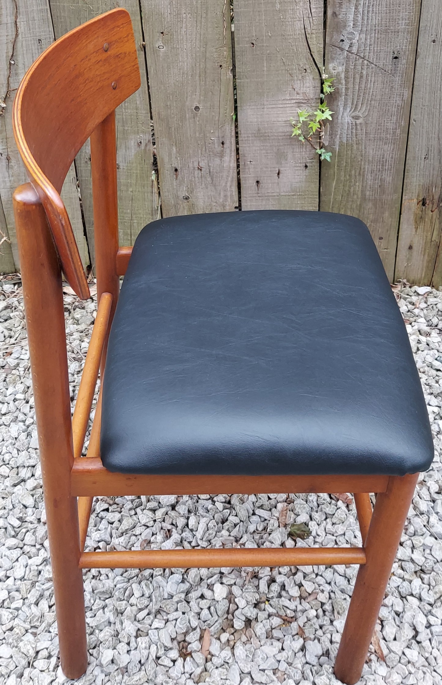 MCM Farstrup Round Dining Table And 4 Chairs AF Missing extra table leaf