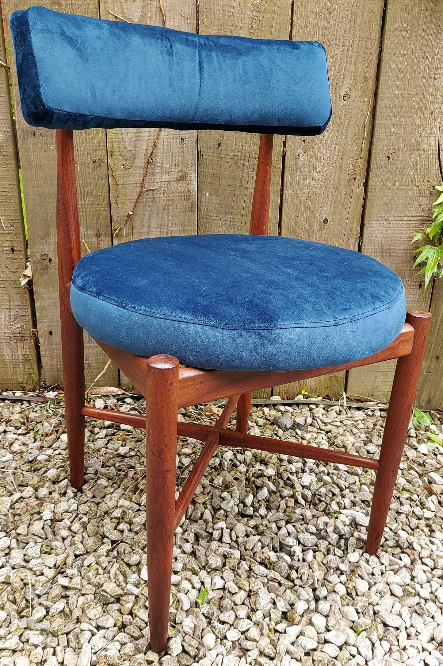 MCM 4 G Plan Fresco Dining Chairs dark blue velvet