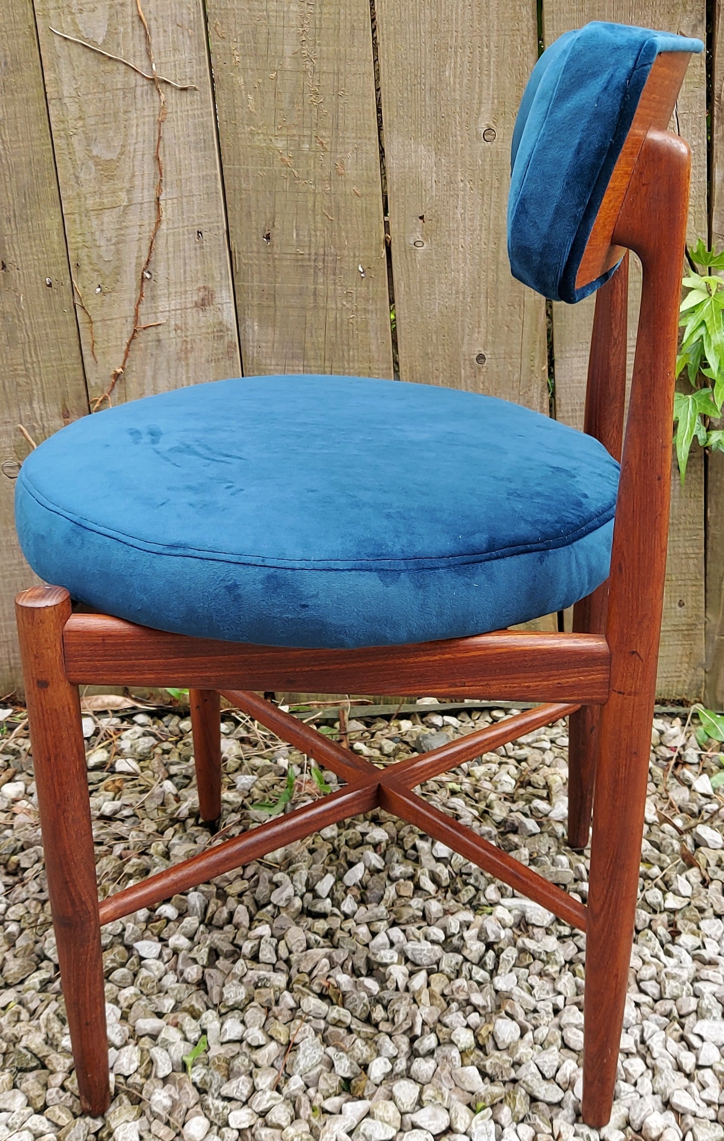 MCM 4 G Plan Fresco Dining Chairs dark blue velvet