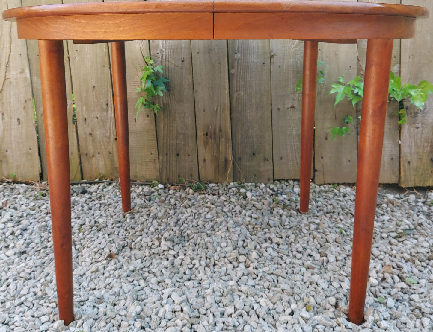 MCM Farstrup Round Dining Table And 4 Chairs AF Missing extra table leaf