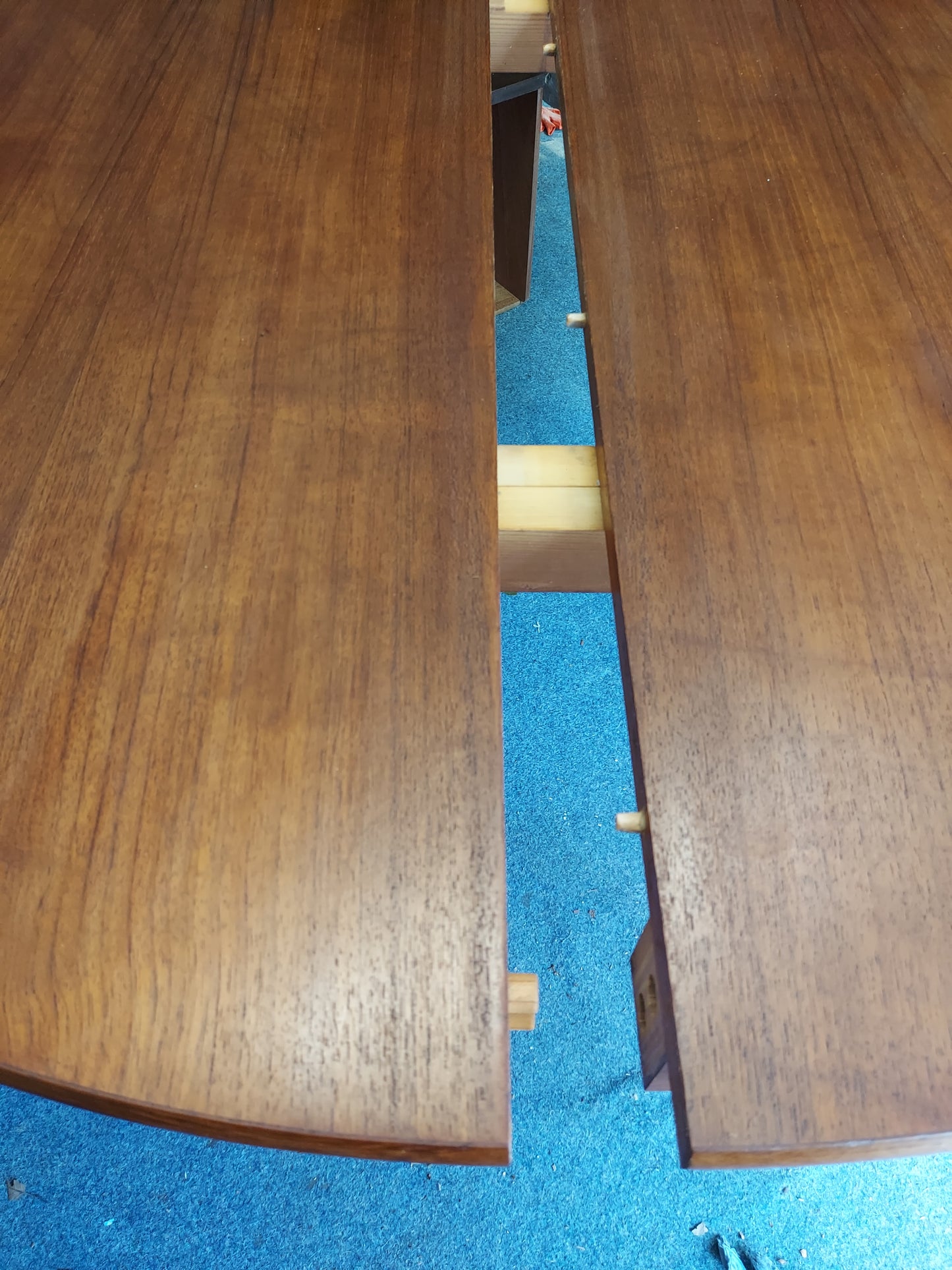 MCM Farstrup Round Dining Table And 4 Chairs AF Missing extra table leaf