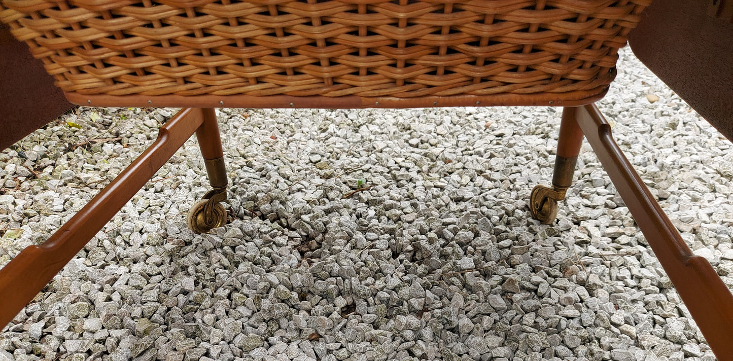 MCM Bertil Gottfrid Hagen For Bodafors sewing table