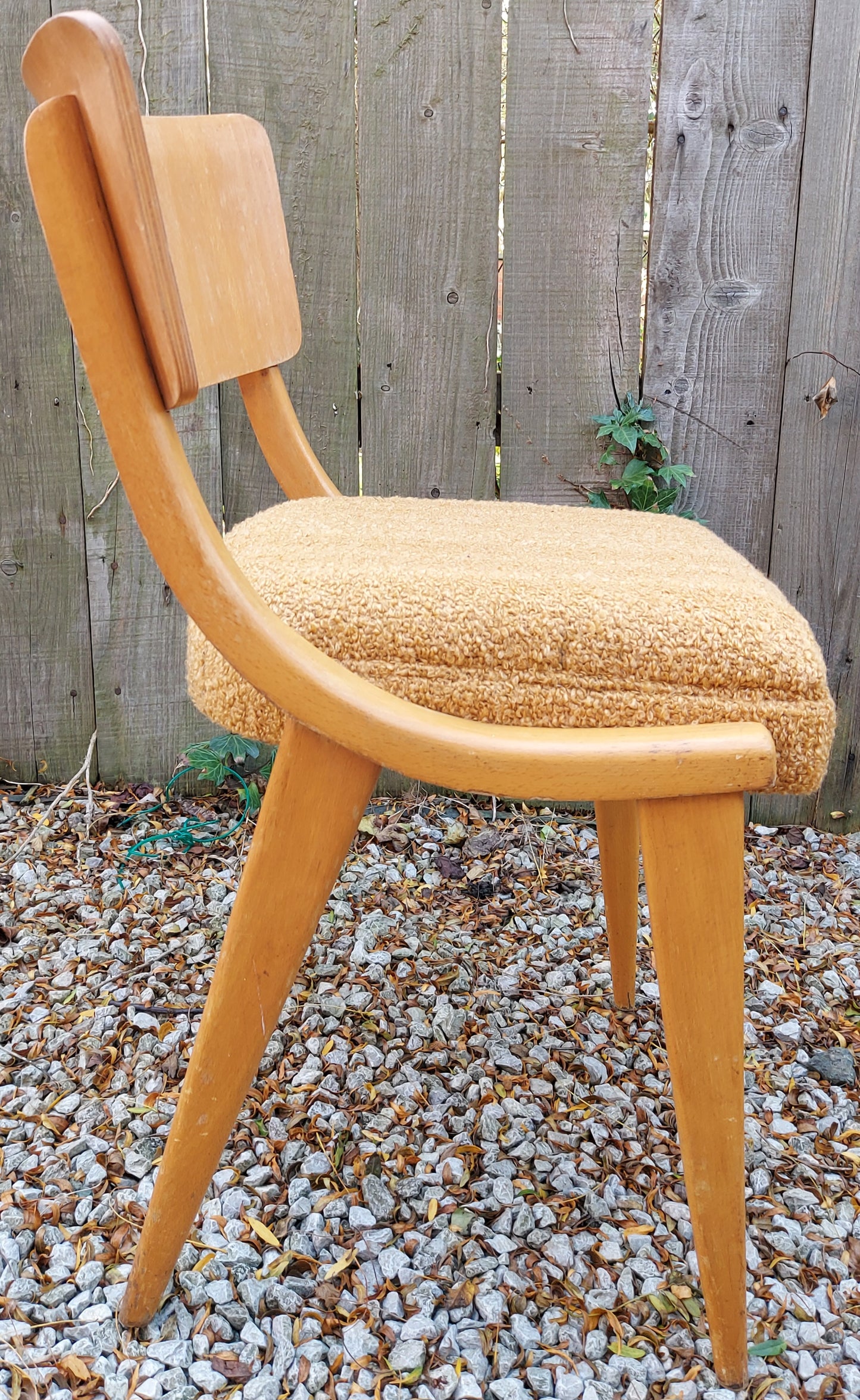 Mid Century Modern Stoe 4 new upholstery benchairs