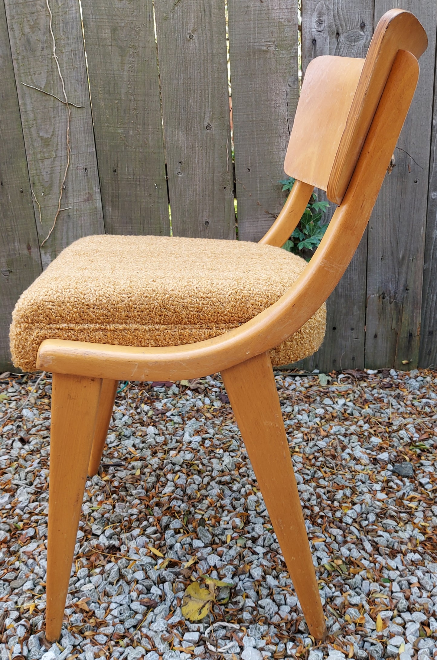 Mid Century Modern Stoe 4 new upholstery benchairs