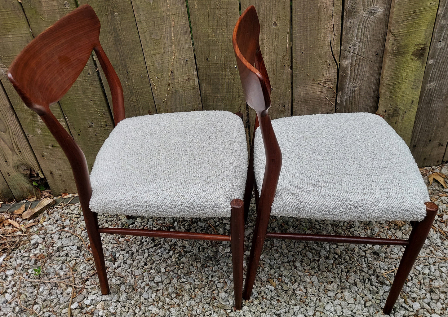 MCM 2 Harry Østergaard dining chairs produced by Randers Møbelfabrik