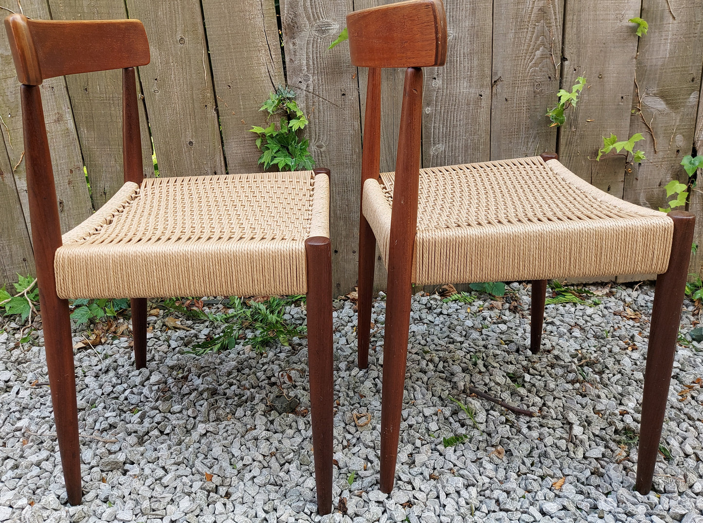 Mid Century Modern 2 MK200 Mogens Kold Corded chairs D