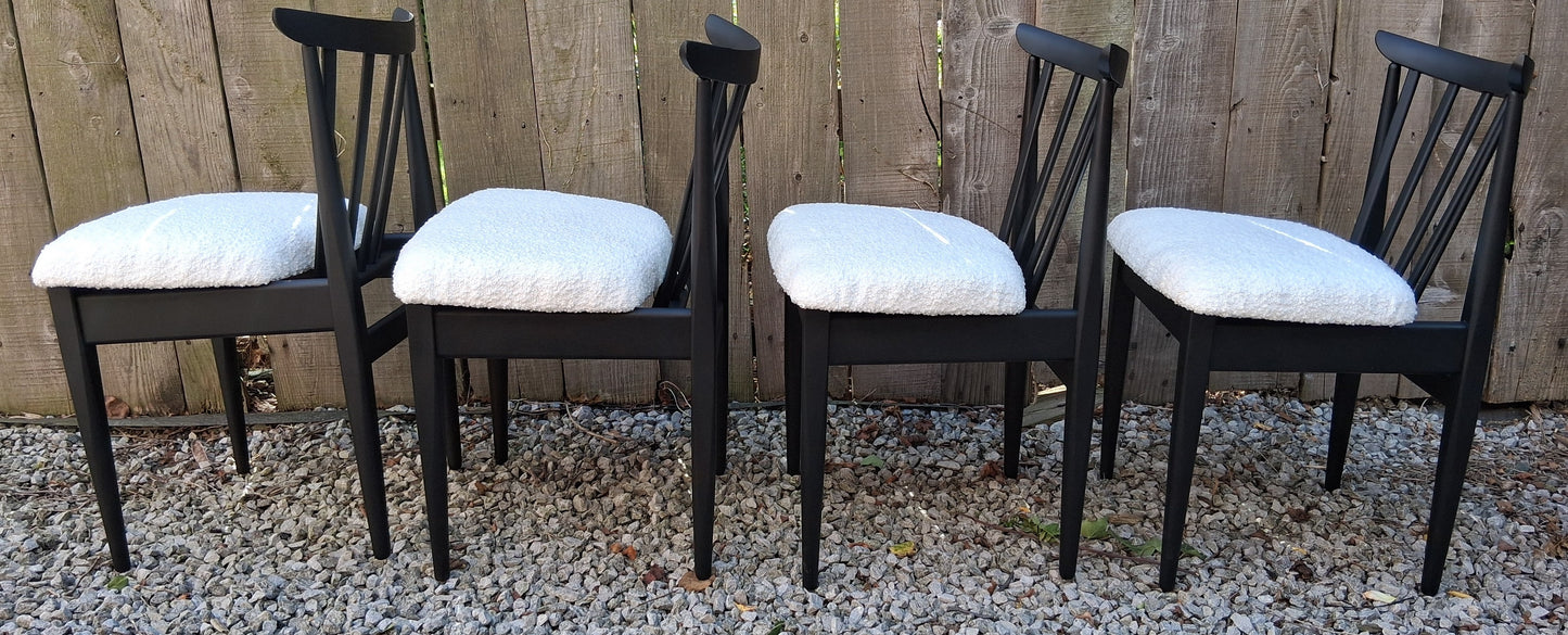 Mid Century Modern 4 Elliots Of Newbury Dining Chairs