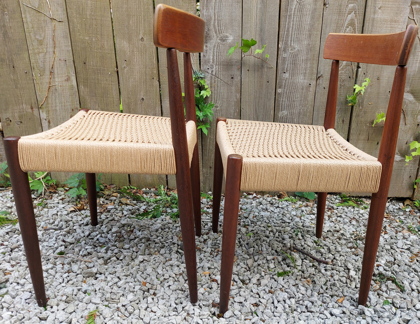 Mid Century Modern 2 MK200 Mogens Kold Corded chairs D