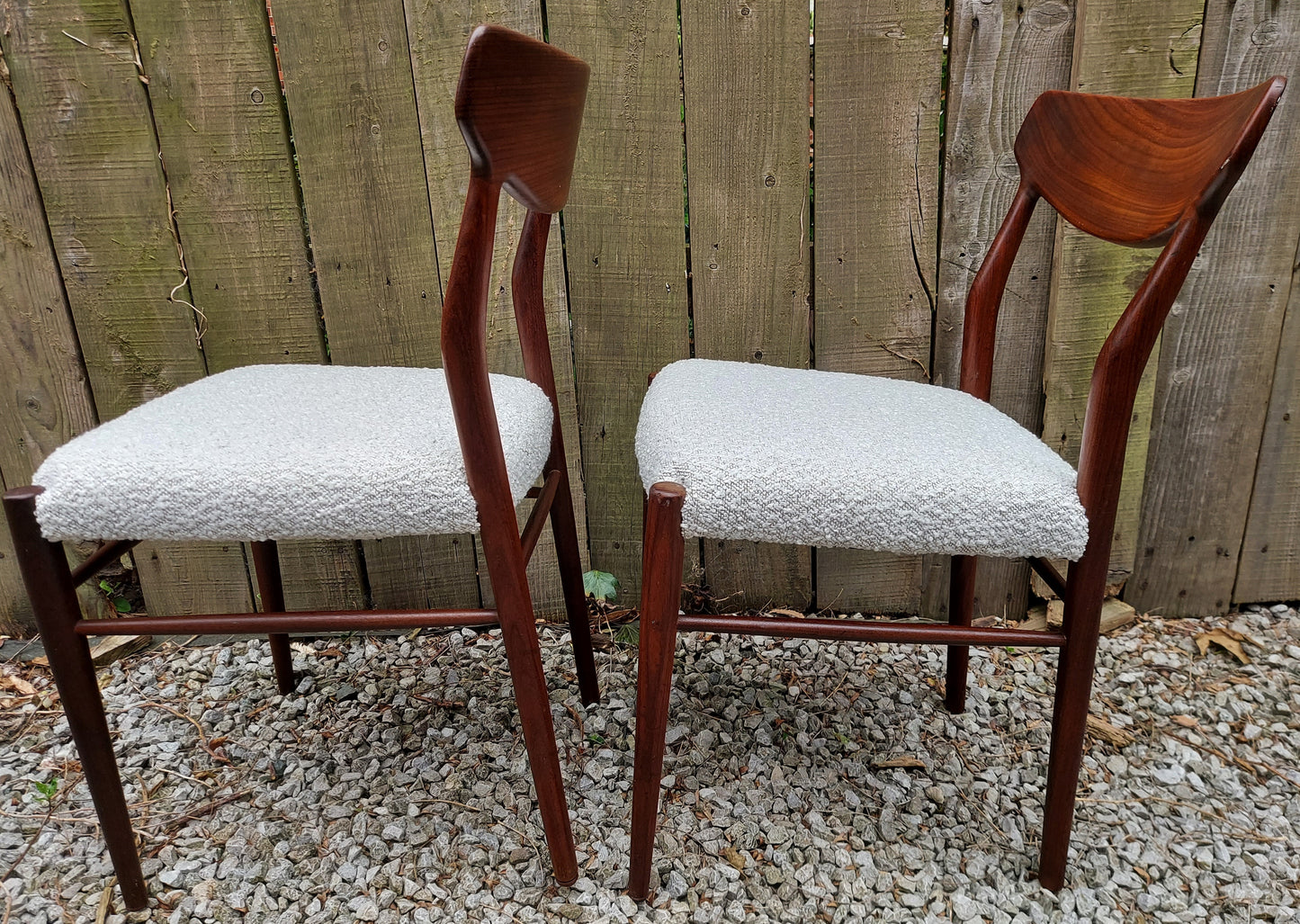 MCM 2 Harry Østergaard dining chairs produced by Randers Møbelfabrik