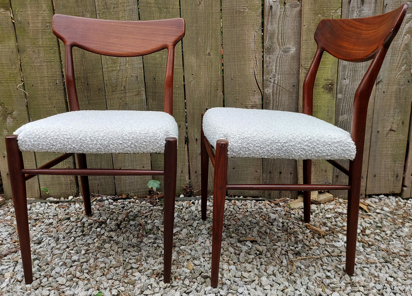 MCM 2 Harry Østergaard dining chairs produced by Randers Møbelfabrik