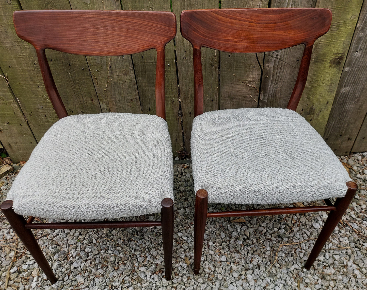 MCM 2 Harry Østergaard dining chairs produced by Randers Møbelfabrik