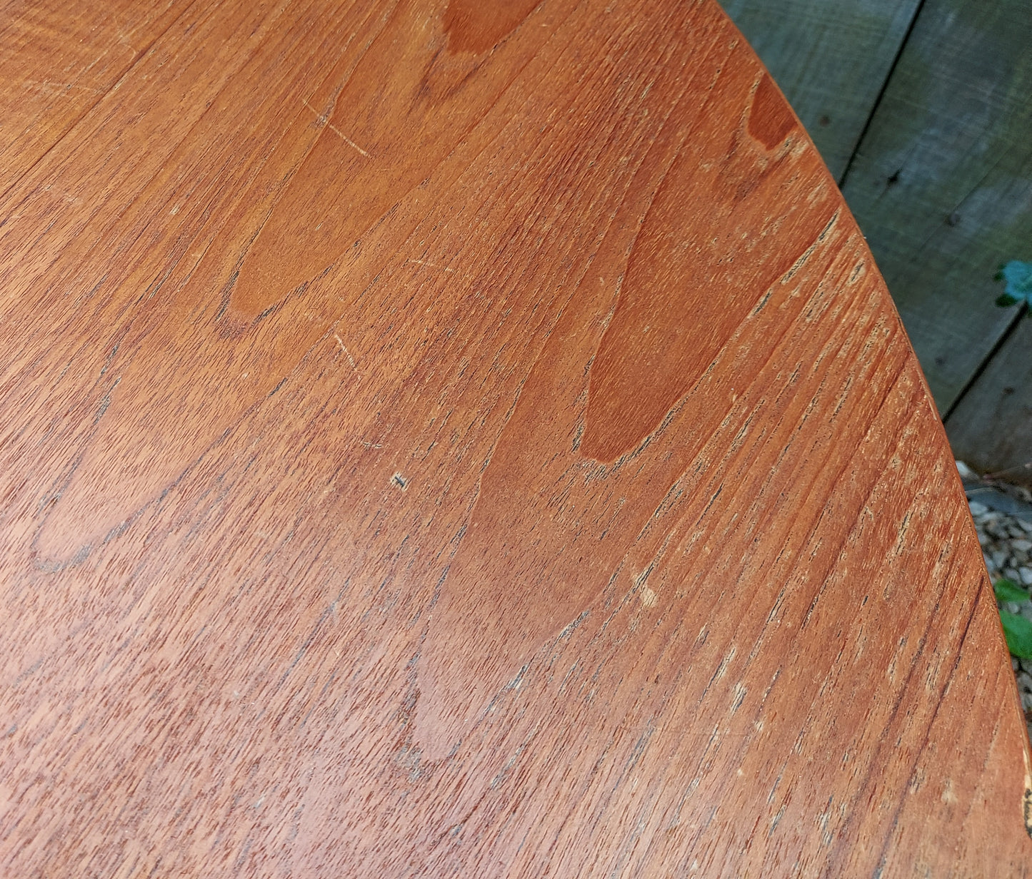 Mid Century Modern Beithcraft round dropleaf extending table