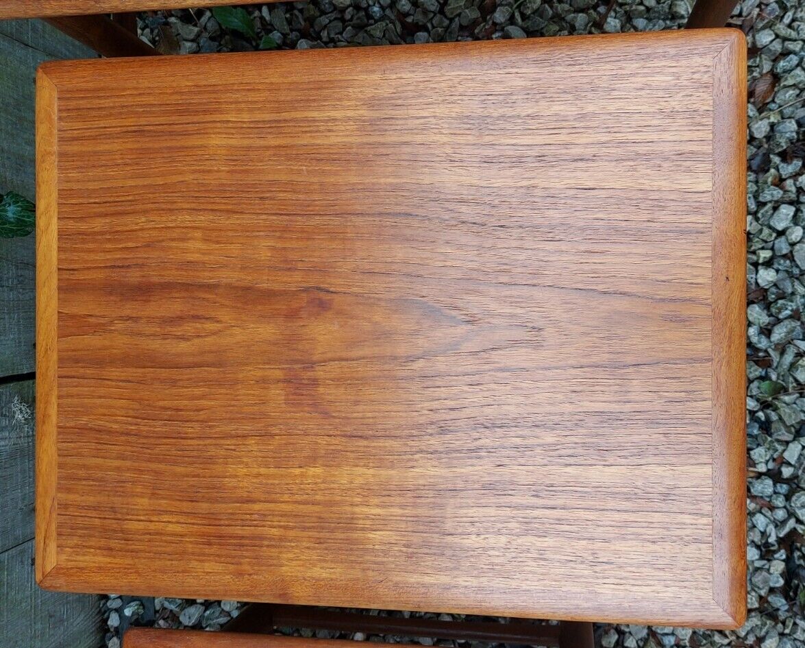 Mcm poul hundevad for fabian nesting tables