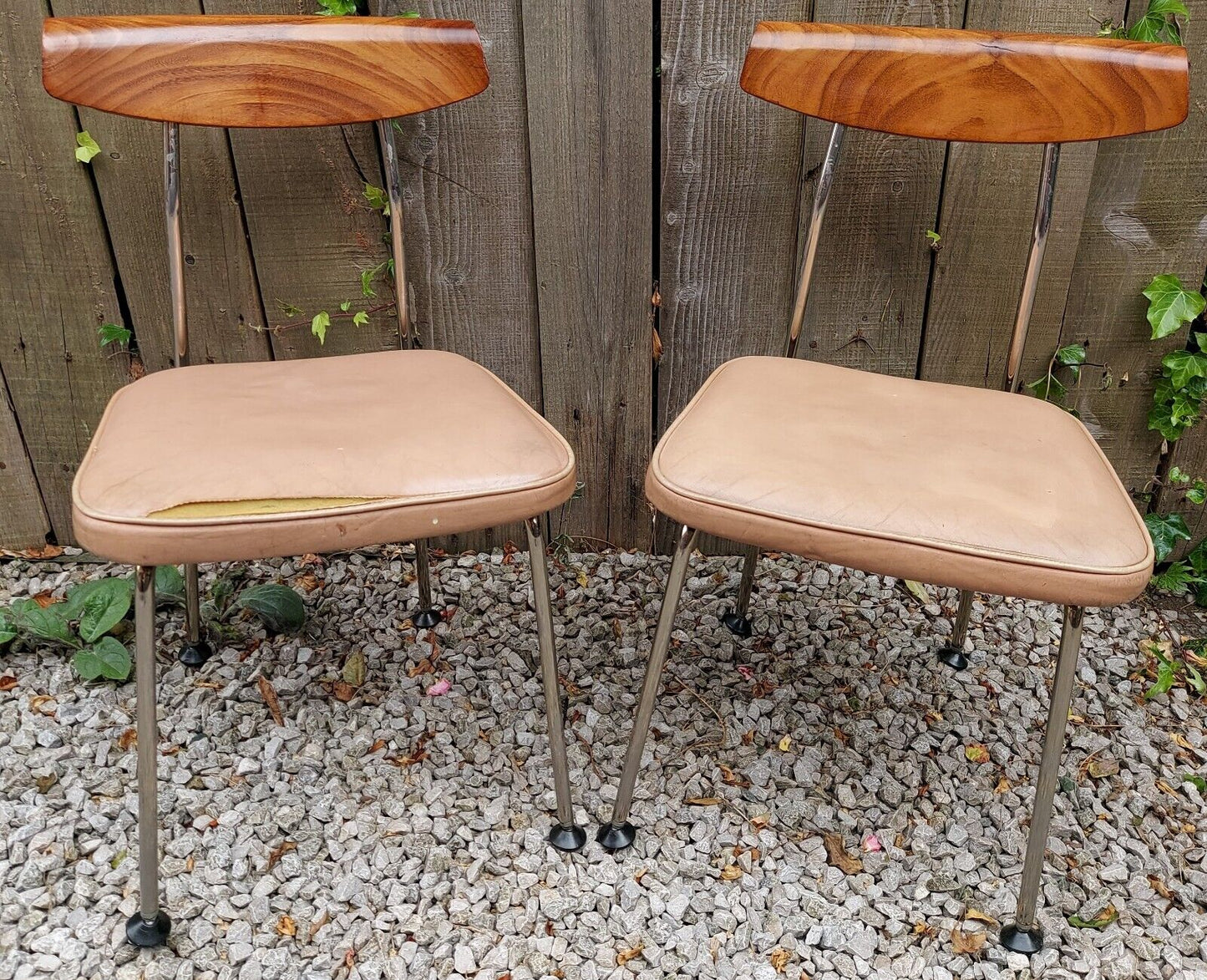 Mid Century Modern 2 'S' Range Chairs John Sylvia Reid Beige Vinyl