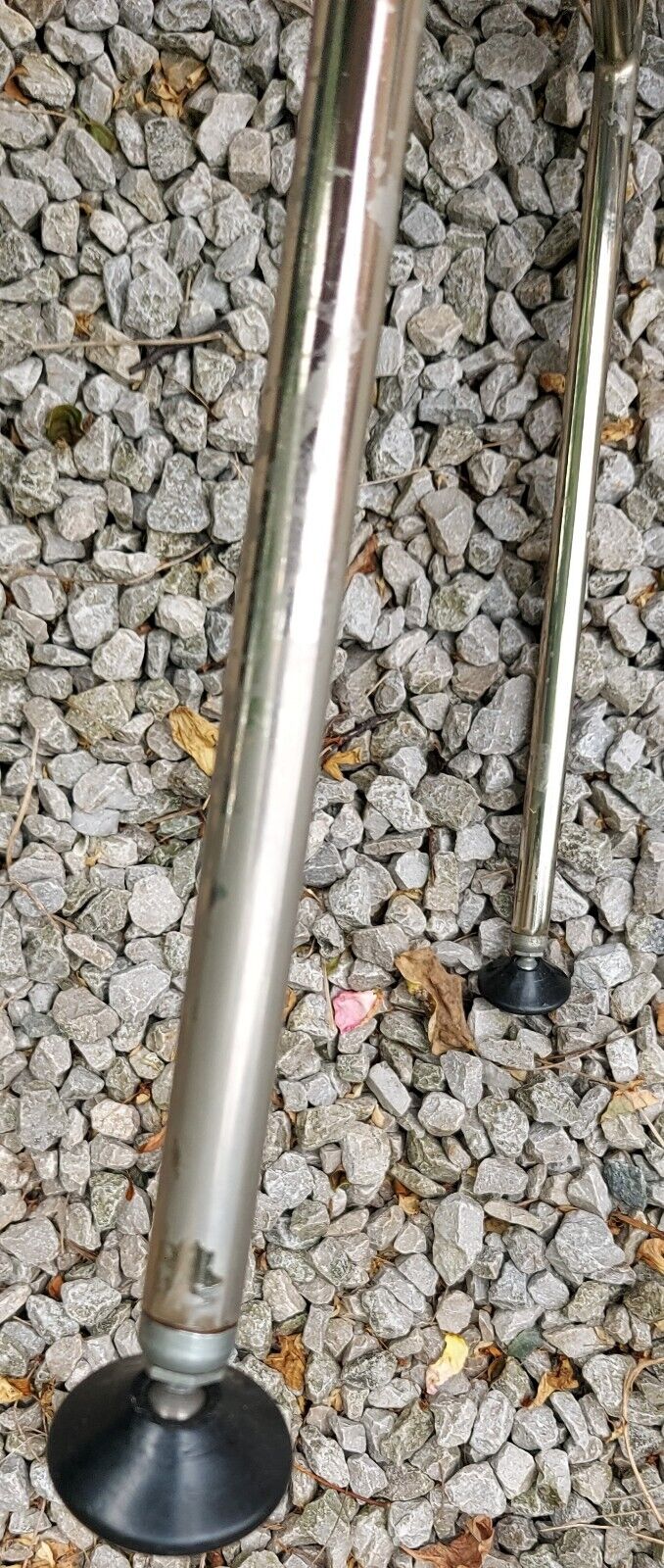 Mid Century Modern 2 'S' Range Chairs John Sylvia Reid Beige Vinyl