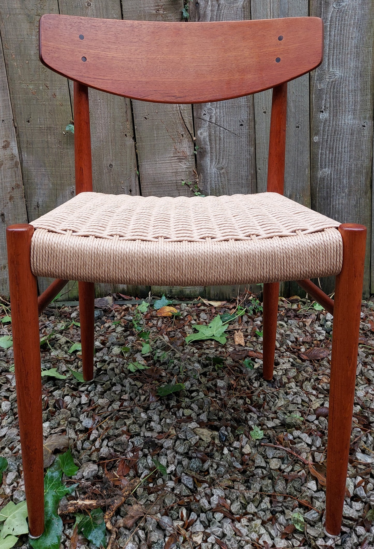 Mid Century Modern 4 Am Mobler 501 Chairs recorded Danish papercord