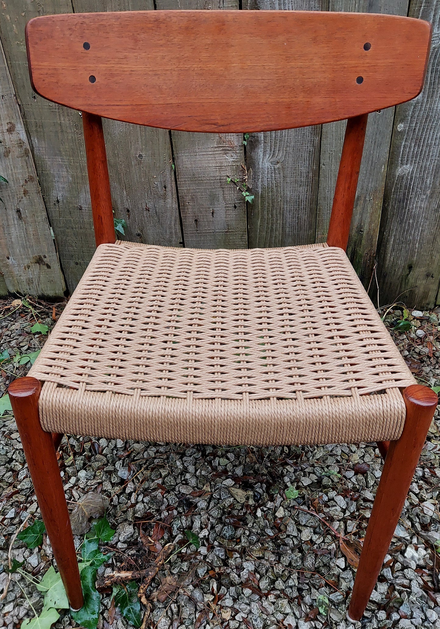 Mid Century Modern 4 Am Mobler 501 Chairs recorded Danish papercord