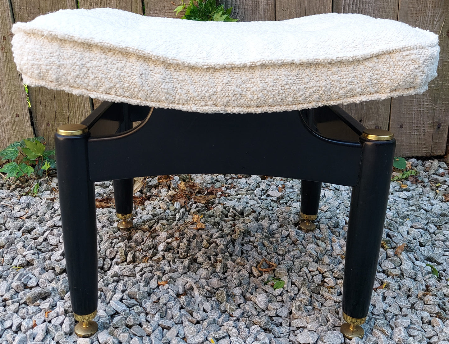 Mid century Modern e gomme gplan ivory bouclé vanity stool