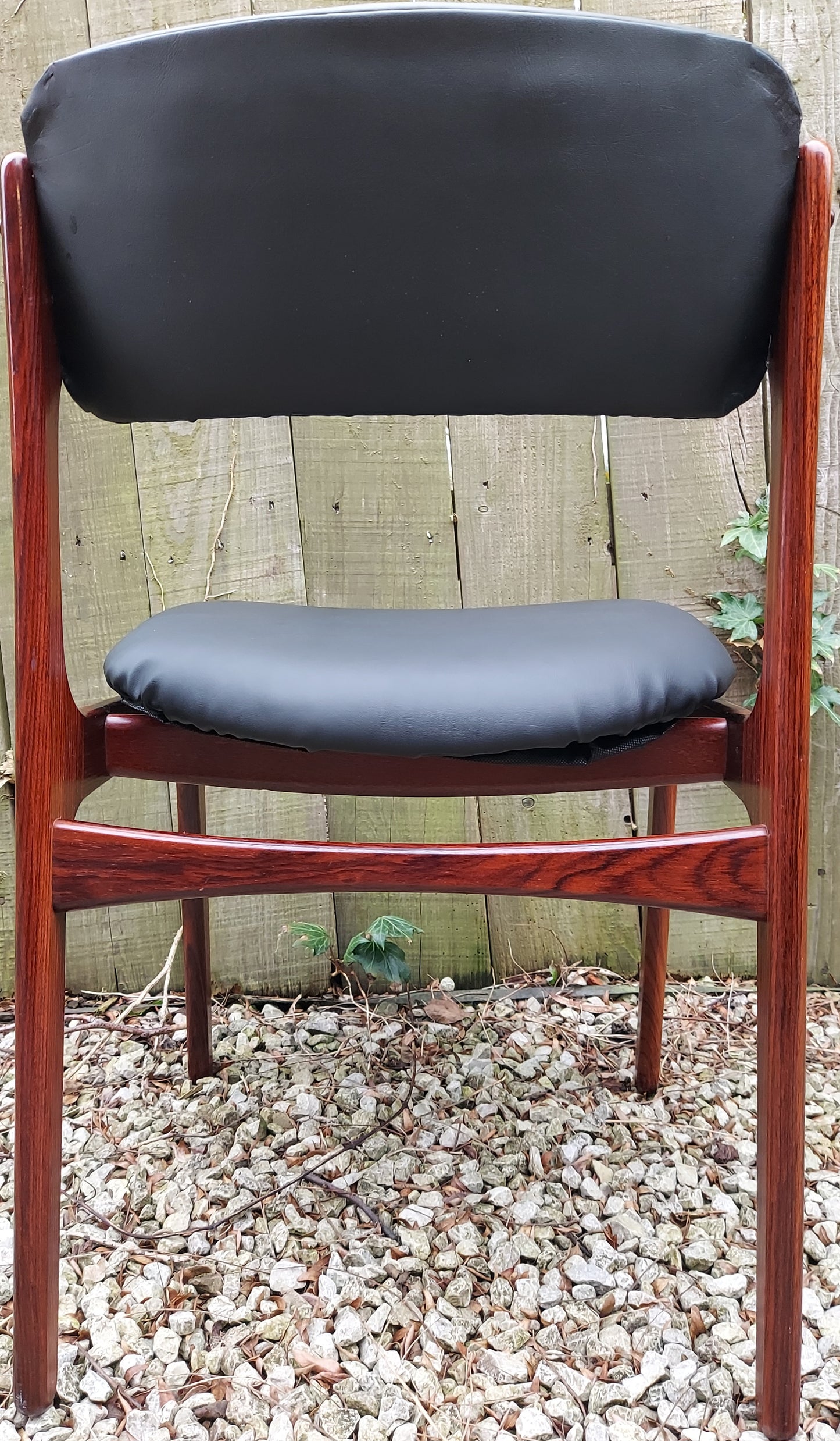 MCM 2 Rosewood O.D. Mobler A/S chairs Black vinyl