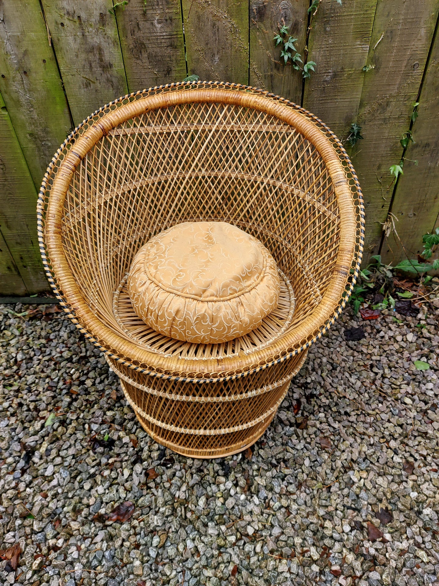 Mid Century Modern Round Back Wicker Chair