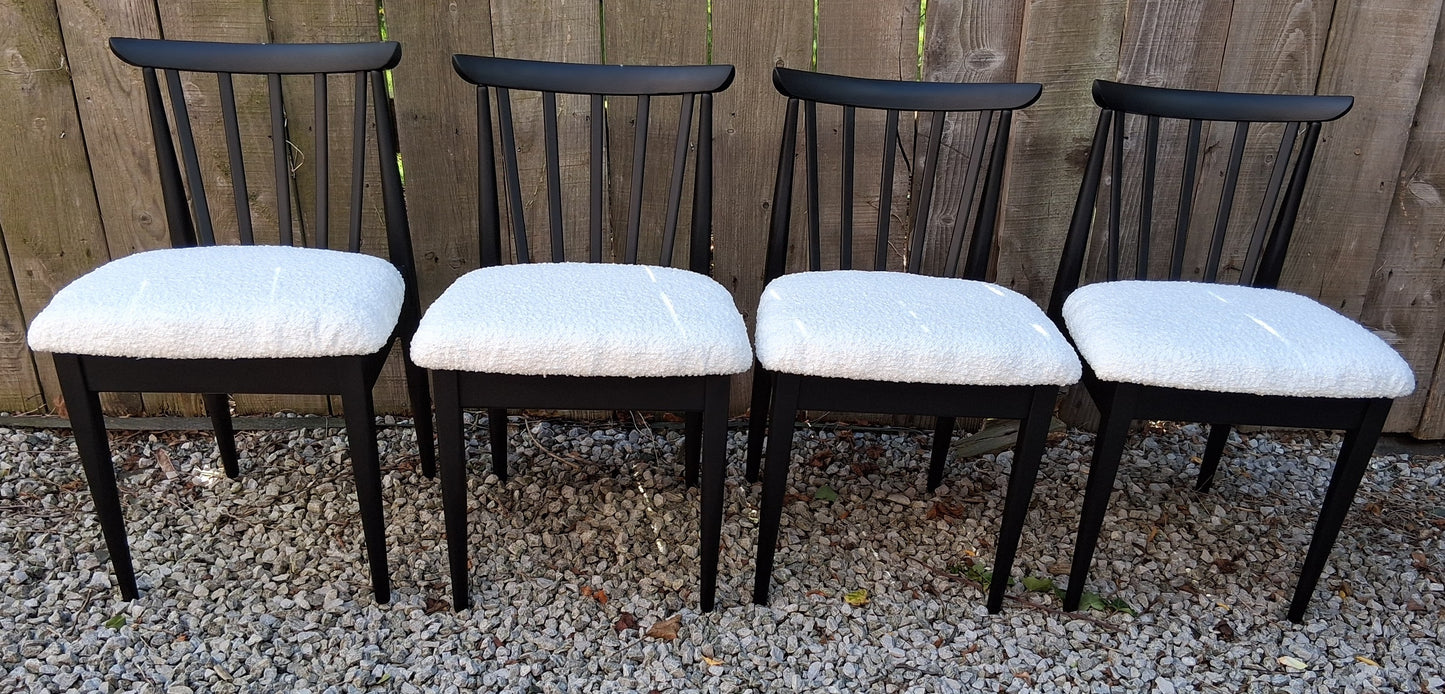 Mid Century Modern 4 Elliots Of Newbury Dining Chairs