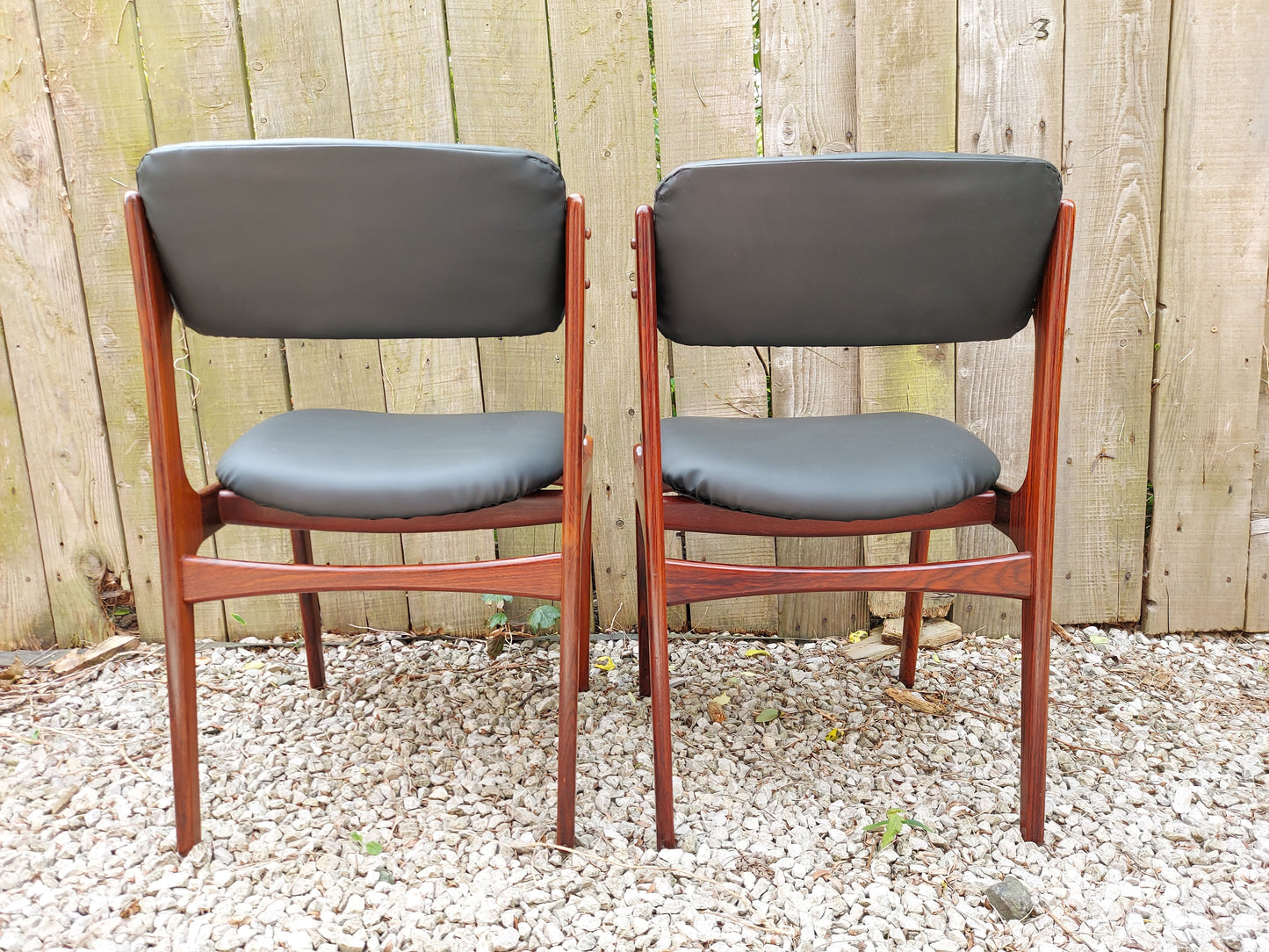 MCM 2 Rosewood O.D. Mobler A/S chairs Black vinyl