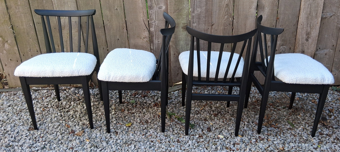 Mid Century Modern 4 Elliots Of Newbury Dining Chairs