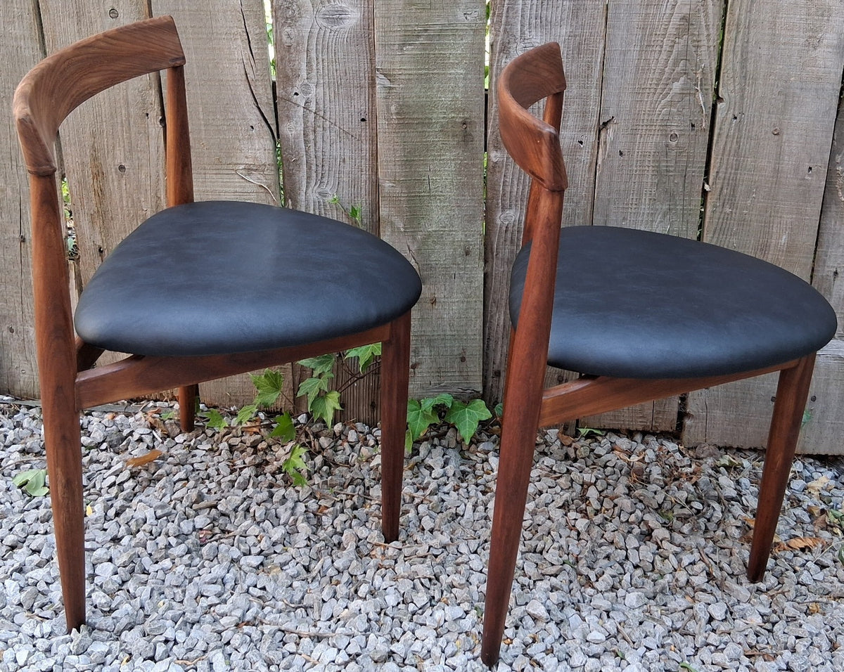 Mid-Century Modern Hans Olsen Frem Rojle Danish Tripod 2 Chairs Roundette B