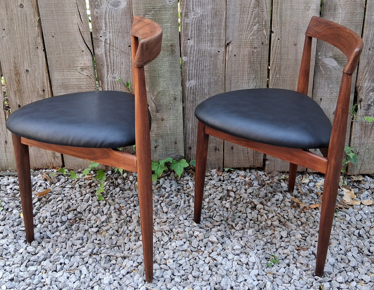 Mid-Century Modern Hans Olsen Frem Rojle Danish Tripod 2 Chairs Roundette B