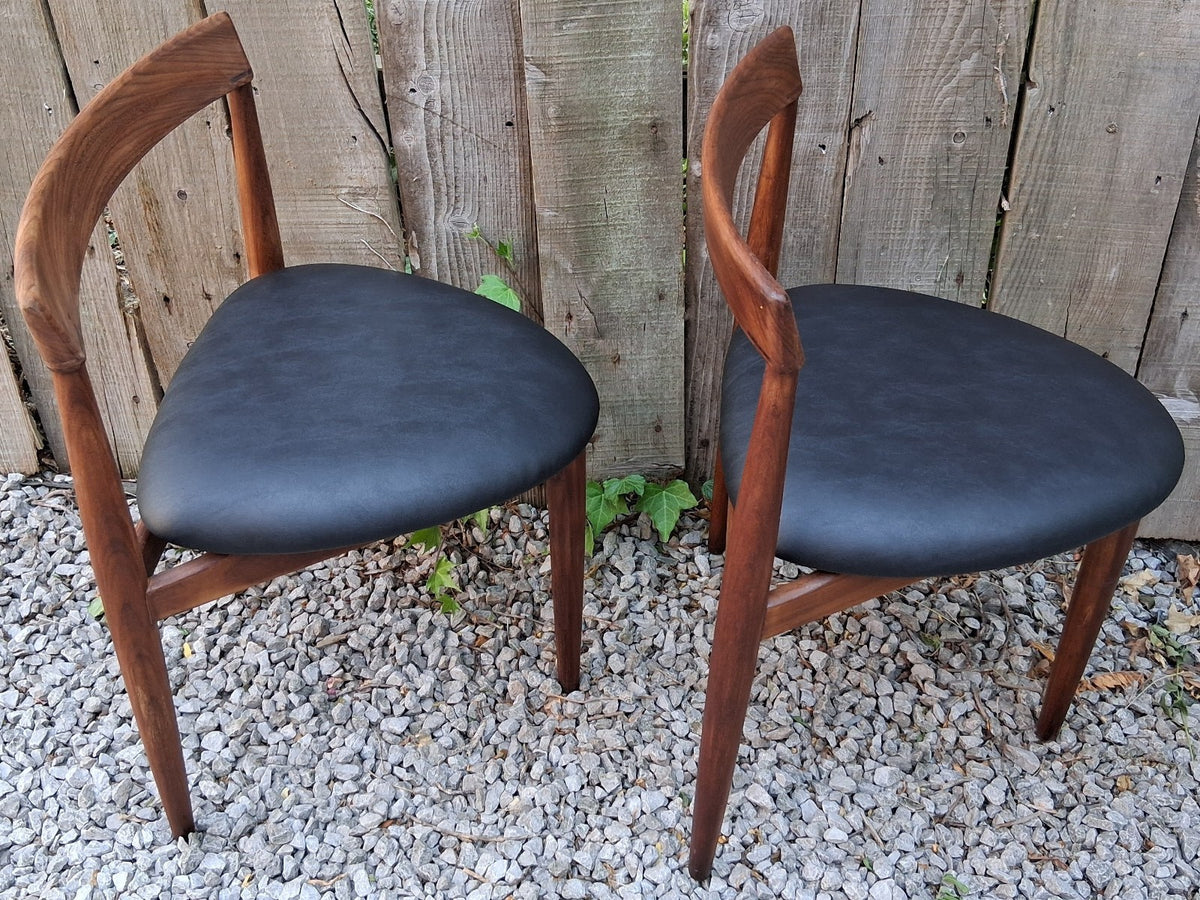 Mid-Century Modern Hans Olsen Frem Rojle Danish Tripod 2 Chairs Roundette B