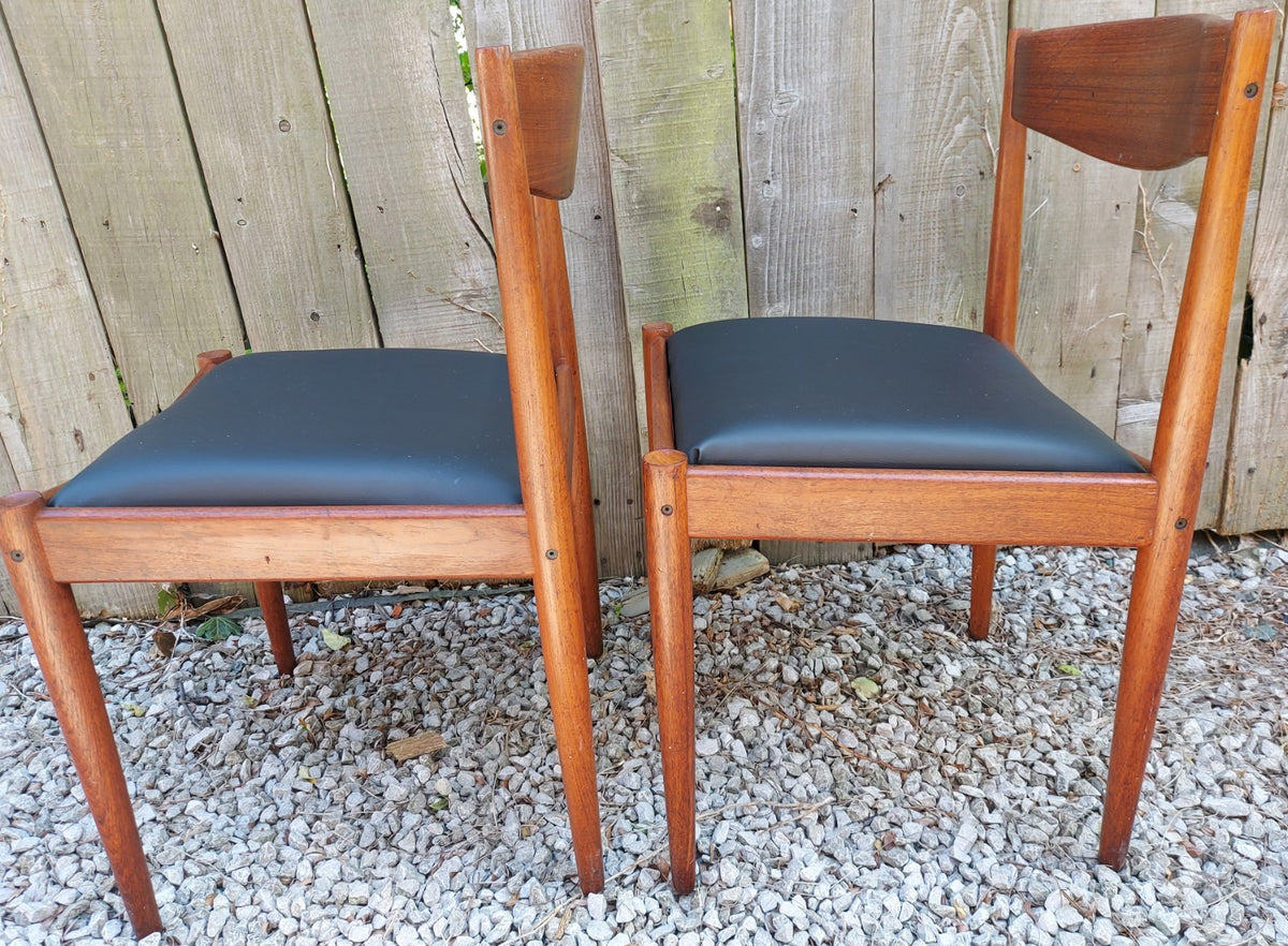 mid century modern 2 dining chairs bramin Black vinyl