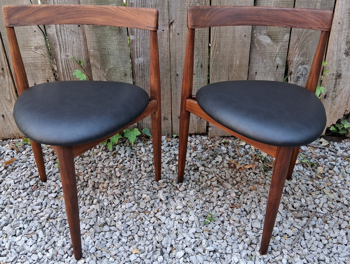 Mid-Century Modern Hans Olsen Frem Rojle Danish Tripod 2 Chairs Roundette B