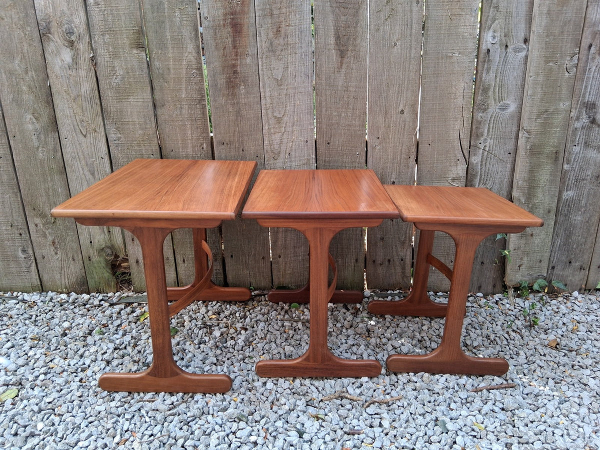 Mid Century Modern Gplan Nest of Tables Curved stretcher Fresco B