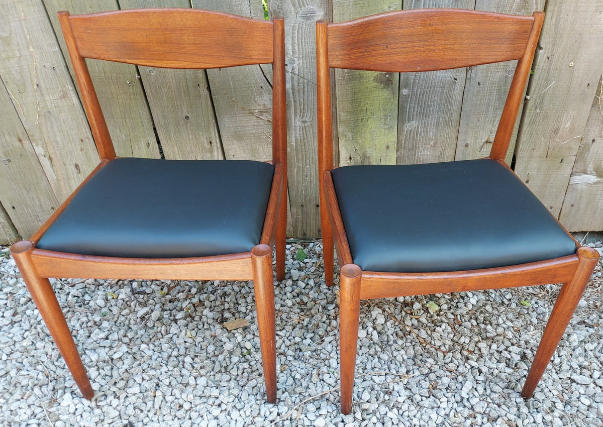 mid century modern 2 dining chairs bramin Black vinyl