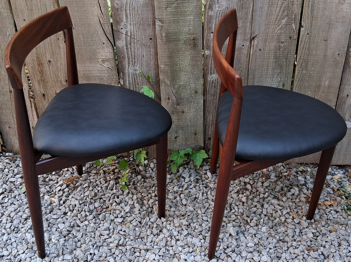 Mid-Century Modern Hans Olsen Frem Rojle Danish Tripod 2 Chairs Roundette A