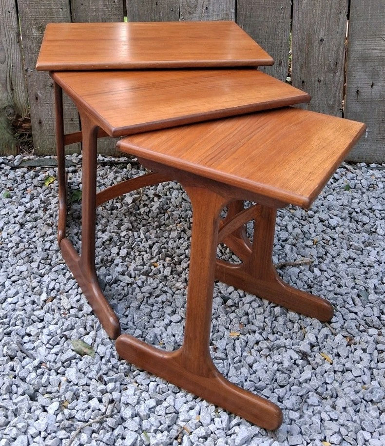 Mid Century Modern Gplan Nest of Tables Curved stretcher Fresco B