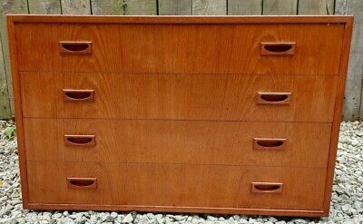Mid Century Modern drawers Royal System Poul Cadovious